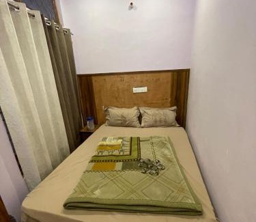 Sitapur Hotel | Hotel Kedareswram