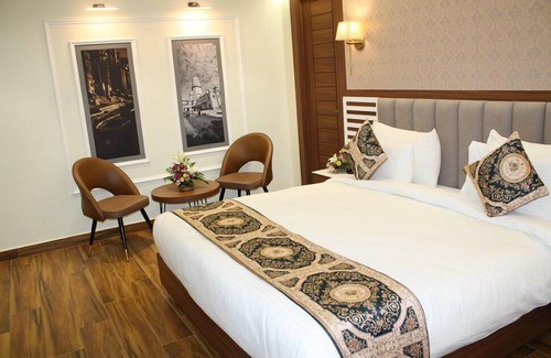 Lanka Hotel | HOTEL KESHARI PALACE