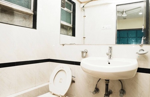 Khar Hotel | Hotel Kings Palace