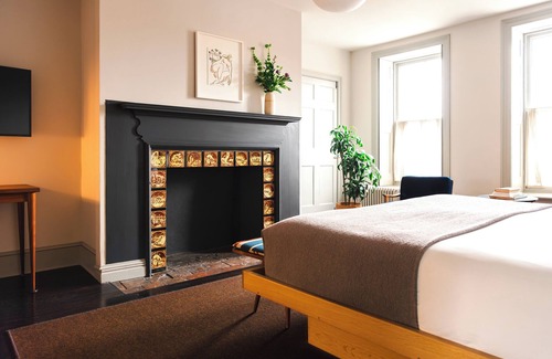 Kingston Stockade District Hotel | Hotel Kinsley
