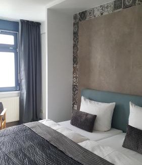 Markersdorf Hotel | Hotel Kreuzbergbaude beim Berzdorfer See mit Wohlfühl Sauna