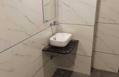 Vadodara Hotel | Hotel Krishna Villa