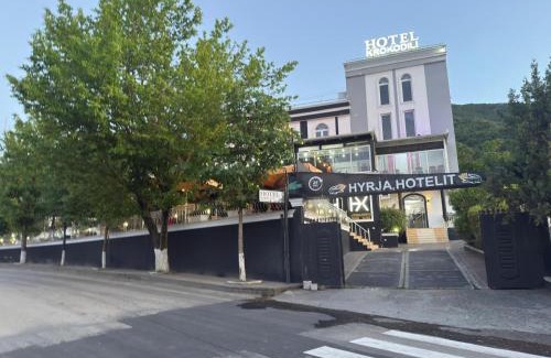 Mullet Hotel | HOTEL Krokodili