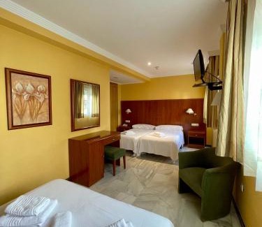 Cenes de la Vega Hotel | HOTEL LA FONDA DE DON GONZALO
