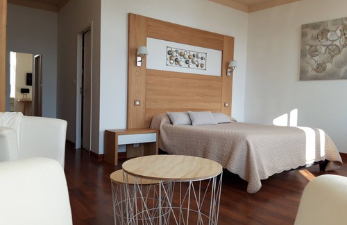 Morteau Hotel | Hotel La Guimbarde