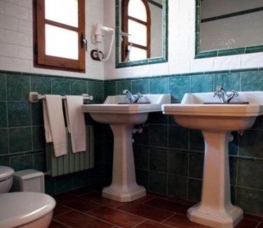 Aliaga Hotel | Hotel La Parra