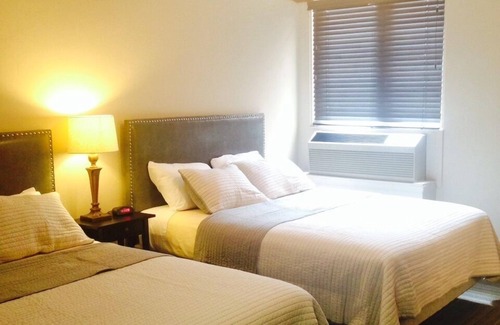Douglas Hotel | Hotel LaBonte