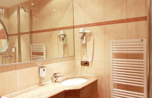 Heimbuchenthal Hotel | Hotel Lamm