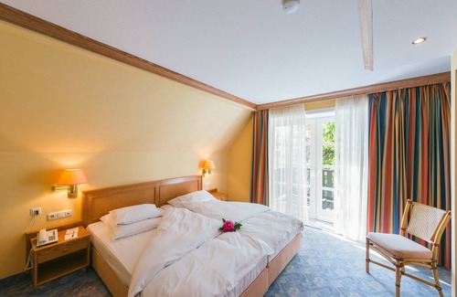 Schneverdingen Hotel | Hotel Landhaus Höpen