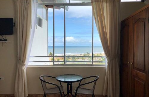 Esmeraldas Hotel | Hotel Las Palmas
