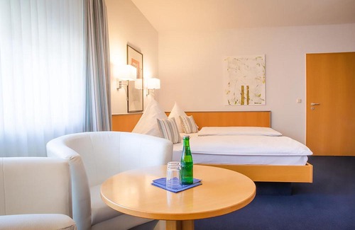 Kilianstadten Hotel | Hotel Lauer