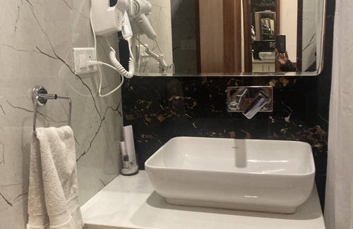 Kumarhatti Hotel | Hotel Le Halcyon