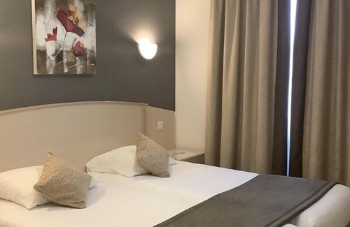 Tournus Hotel | Hotel le kolibri