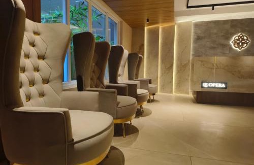 Bengaluru Hotel | Hotel Le Opera