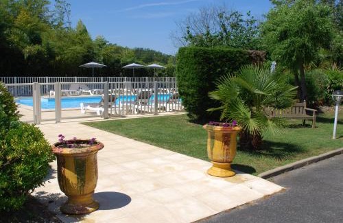 Eugenie-les-Bains Hotel | Hotel Le Relais des Champs