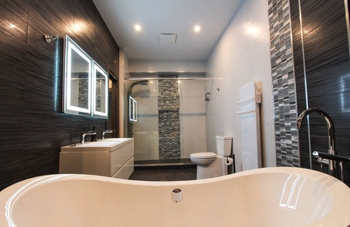 Rimouski-Neigette Hotel | Hotel Le Saint Germain
