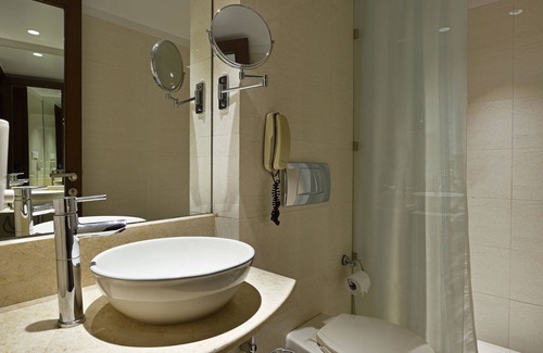 Sakinaka Hotel | Hotel Leafio Marigold Marol