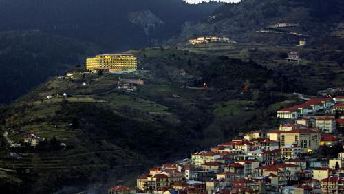 Karpenisi Hotel | Hotel Lecadin