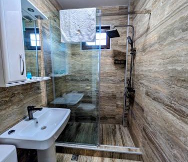 Imereti Hotel | Hotel Leoni