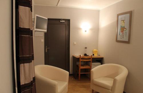 Allevard Hotel | Hotel Les Alpes