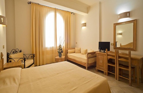 Serra li Pozzi Hotel | Hotel Libyssonis