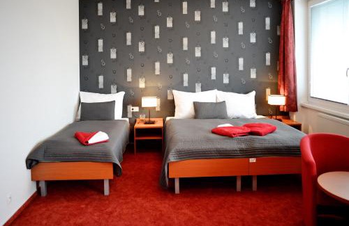 Tvrdosin Hotel | Hotel Limba CTT
