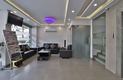 Sayajiganj Hotel | Hotel Limra Vadodara