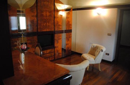 Agliano Terme Hotel | Hotel Locanda San Giacomo