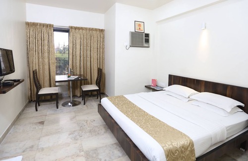 Pune Hotel | Hotel Lokesh