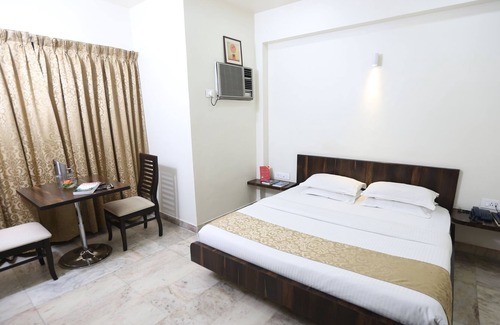 Pune Hotel | Hotel Lokesh