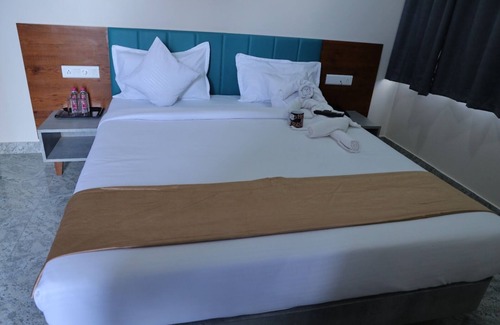 Dwarka Hotel | Hotel Lord Krishna