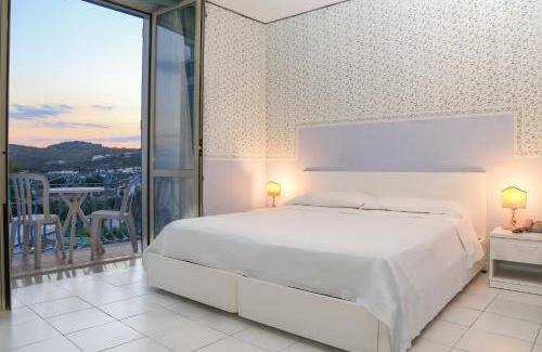 Sant'Angelo Hotel | Hotel Loreley