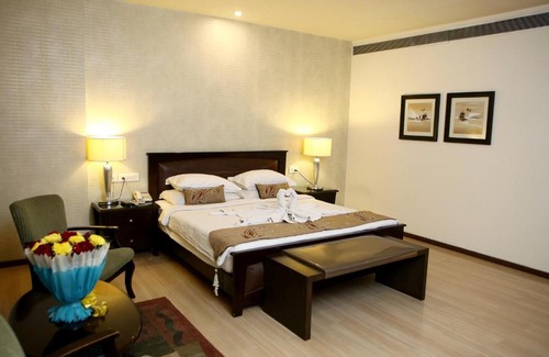 Jalandhar Hotel | Hotel M1