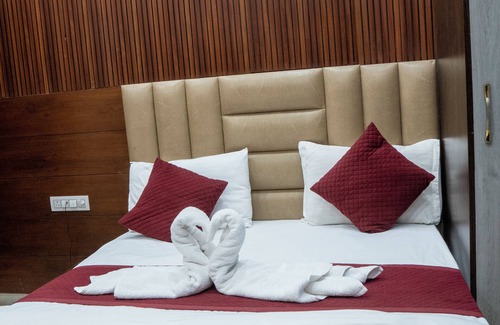 Taj Ganj Hotel | Hotel Madhav Palace