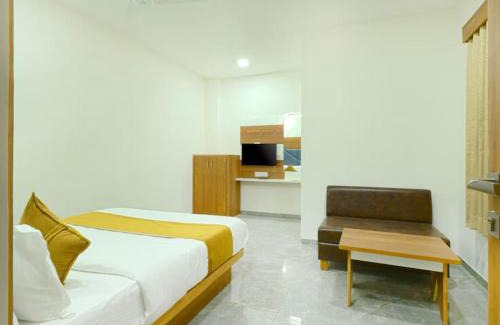 Ahmedabad Hotel | Hotel Madhur, Ahmedabad