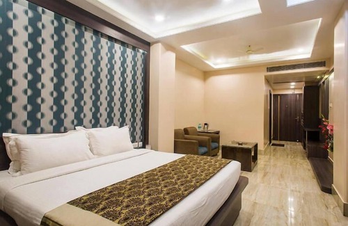 Kakarmatha Hotel | Hotel Madhuvan Palace