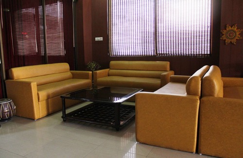 Ghaziabad Hotel | Hotel Maiden Residency