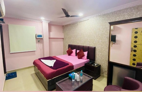 Charbagh Hotel | Hotel Manohar Palace