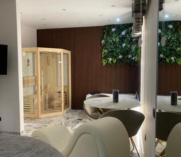 Varcaturo Hotel | Hotel Manuela