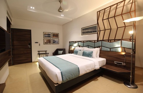 Alibaug Hotel | Hotel Maple IVY