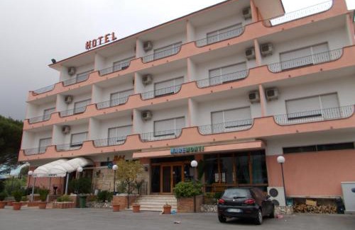 Vico del Gargano Hotel | Hotel Maremonti