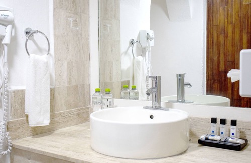 P Chahue Hotel | Hotel Marina Resort & Beach Club