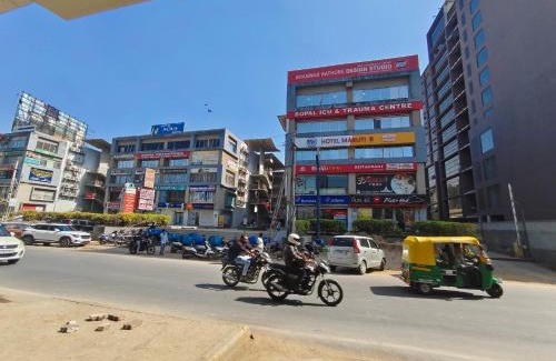 Ahmedabad Hotel | Hotel Maruti R