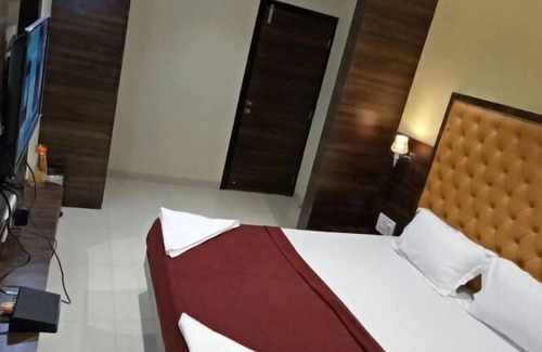 Kandiwali West Hotel | Hotel Marvey Residency