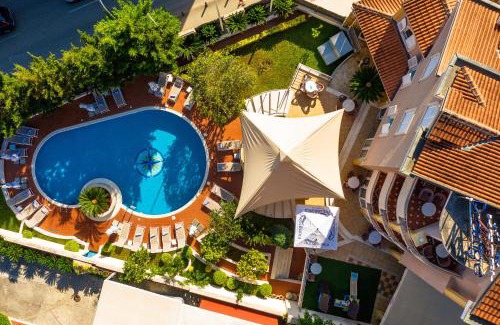 Podmaine Hotel | Hotel Max Prestige