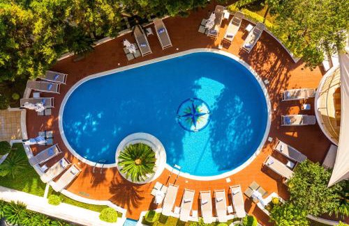 Podmaine Hotel | Hotel Max Prestige
