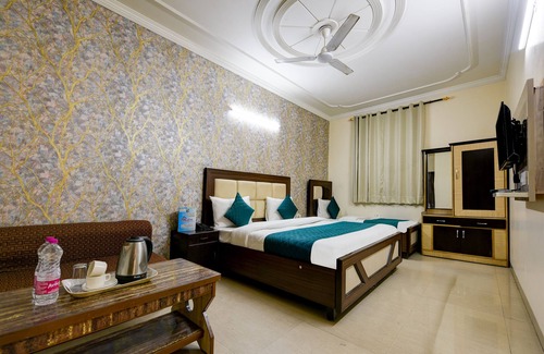 Mahipalpur Bed & Breakfast | Hotel Mayank Residency