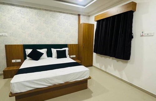 Vadodara Hotel | Hotel MD Grand