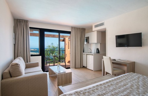 Binibeca Hotel | Hotel Menorca Binibeca - Adults Recommended- by Pierre & Vacances Premium