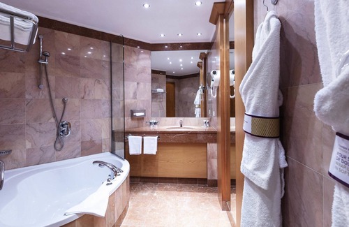 Canach Hotel | Hotel Mercure Luxembourg Kikuoka Golf & Spa